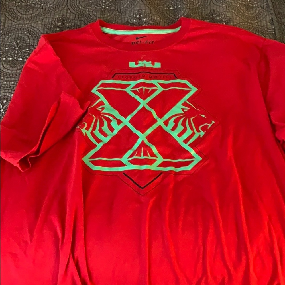 Lebron shirt